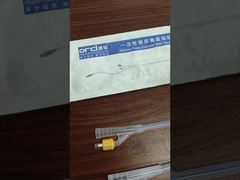 Các sản phẩm dùng một lần sử dụng thuốc tiết niệu bằng nhựa vô trùng Các túi thoát nước tiểu dành cho người lớn dùng một lần sử dụng 2000ml